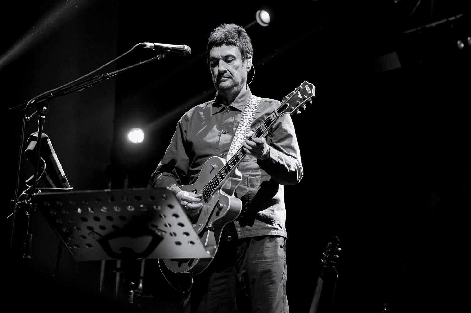 Pettinellis: viaje al centro de Álvaro Henríquez